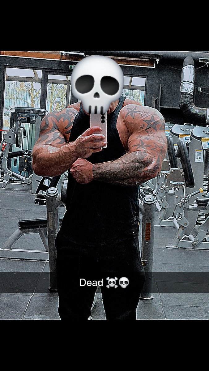 Rexvenoms's tweet photo. Full as fuck💪✨️💉💦💦 #BeastModeOnly
#SizeMatters
#PowerPhysique
#AlphaMass
#ExtremeMuscle
#HeavyDelts
#GymWarrior https://t.co/VNhFdyayNJ