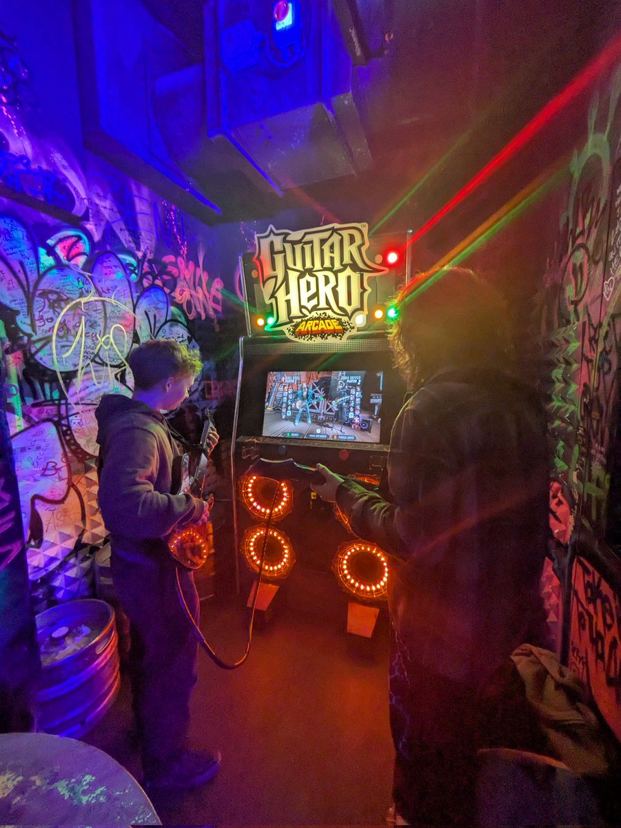 Glxy (@smglxy) on Twitter photo 