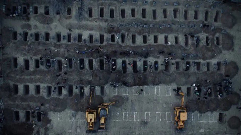 altintasme's tweet photo. 153 cennet kuşu için kazılan mezar karesi kahredici..

"Çocuklar ölmüş, desem. Hangi taraftan, derler. Çocukların tarafı olmaz ki..." https://t.co/JlnJrrExDh