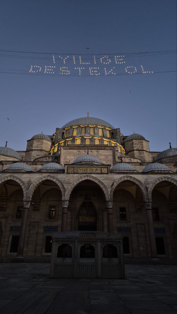 Symaydn93's tweet photo. 11 Ramazan / Süleymaniye https://t.co/k6nW4XCmVD