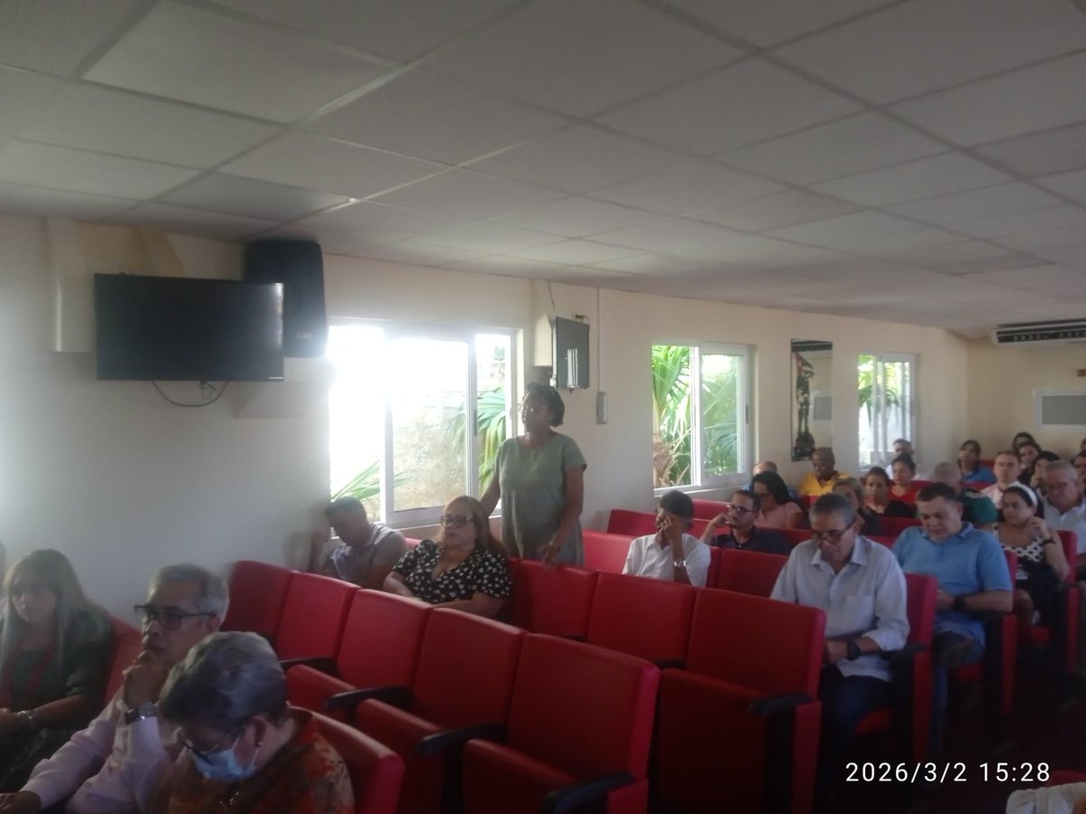 GELigera's tweet photo. #Gempil
Con el objetivo de analizar los principales resultados,  deficiencias y retos para el presente año laboral, se realiza el Balance Anual de Cuadros de la #industrialigera 🇨🇺
¡Más comprometidos que nunca! ✊️
#Cuba
#IndustriasCuba https://t.co/YIC5ZfQbl3