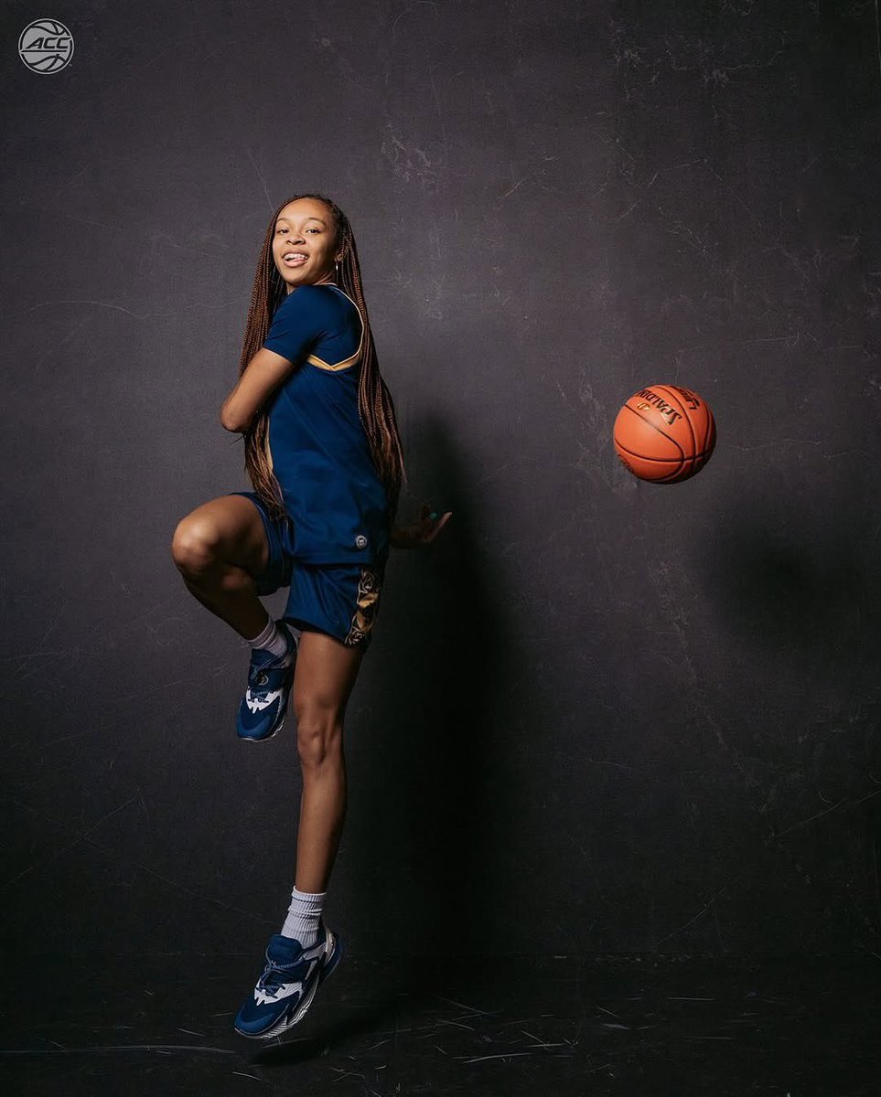 H ☘️ tweet media