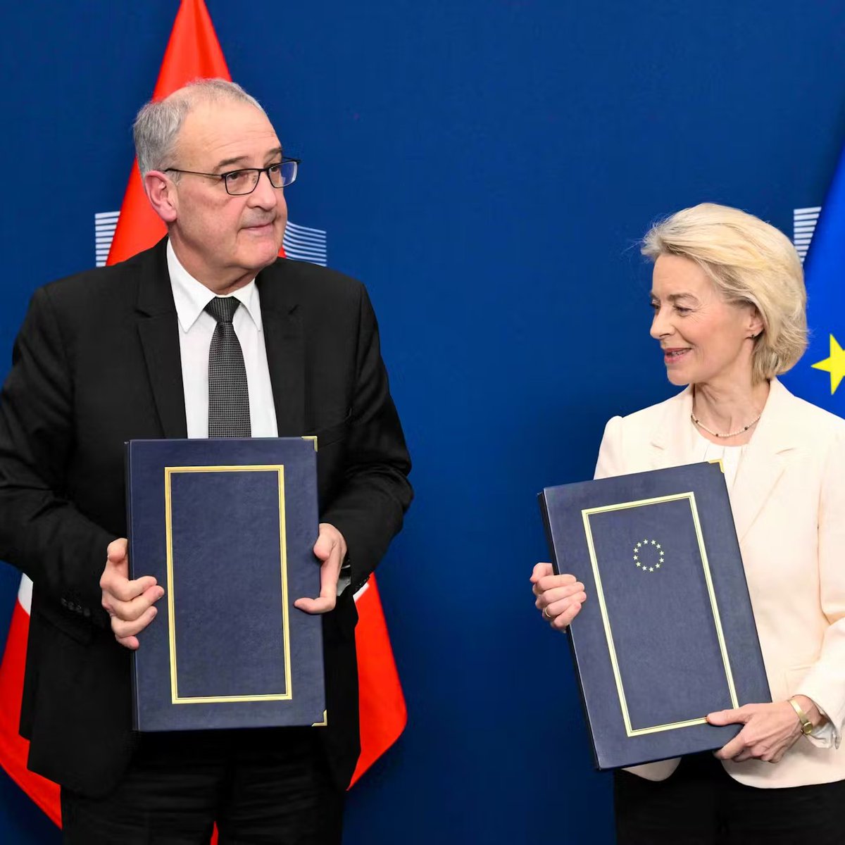 Simon Michel tweet media