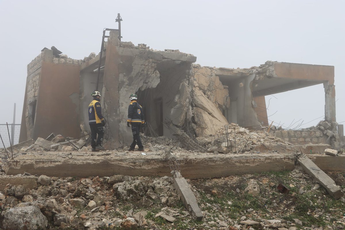 QalaatAlMudiq's tweet image. #Syria: an attack that visibly went under the radar - 2 years ago, Iran fired a wave of ballistic missiles at #Idlib.

Tehran claimed they were targeting #ISIS - the usual scapegoat - but instead they struck an abandoned medical facility in a Rebel-held area.

4 Khaibar‑Shikan