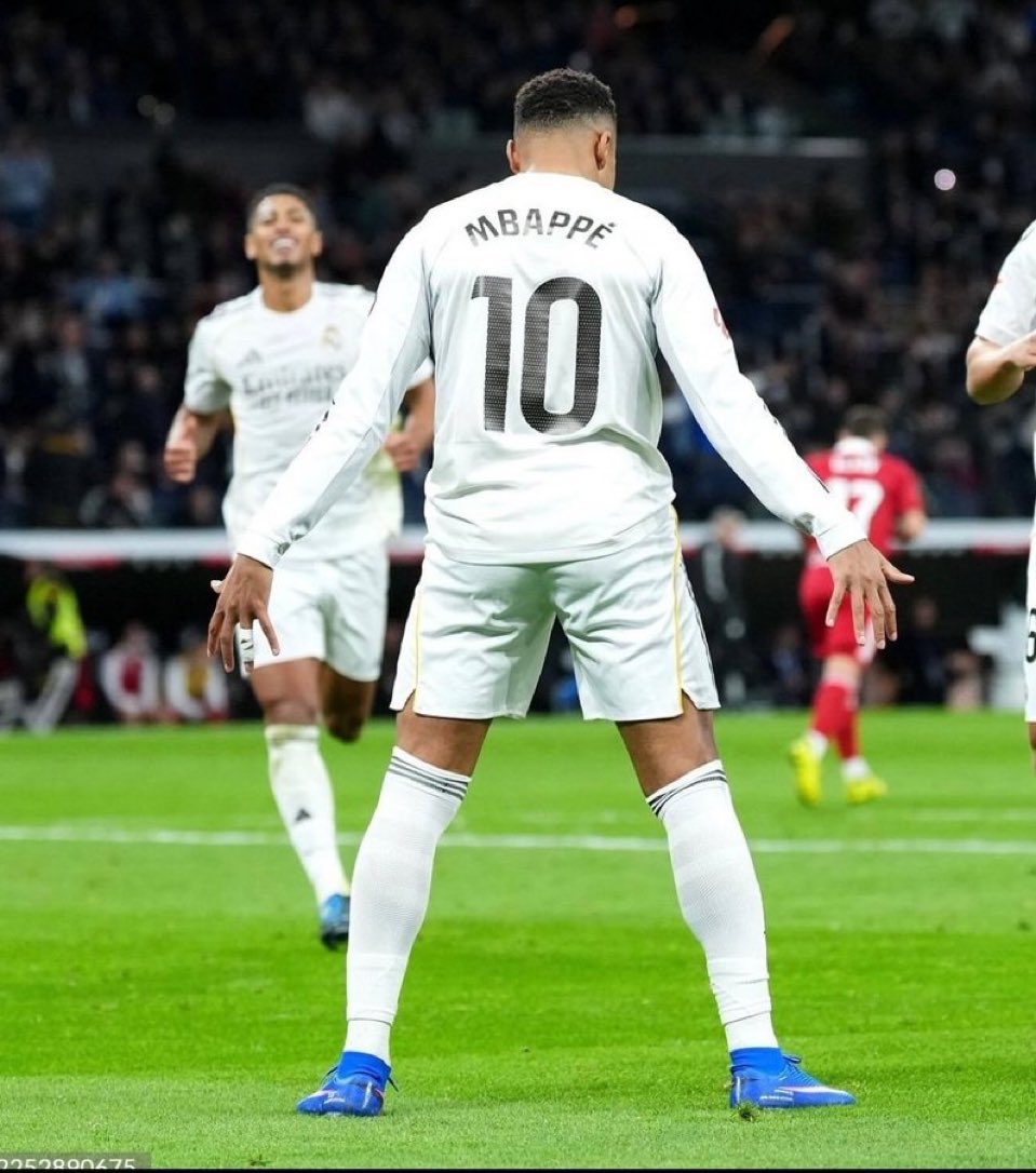 Mbappista🃏 tweet media