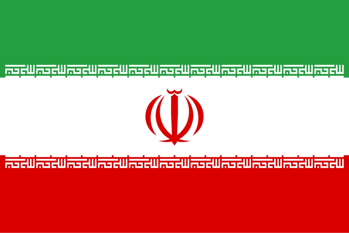 matatabi_catnip's tweet photo. イランの国旗は左側です。
イラン革命前の、米国の傀儡だったパフラヴィー朝の頃の国旗は右側です。

現在出回っている「ハメネイ師の死亡を喜んでいるイラン人」という動画では、右側の国旗と、米国とイスラエルの国旗を持っています。彼らは米国とイスラエルの傀儡です。 https://t.co/Z5g6c2k2d8