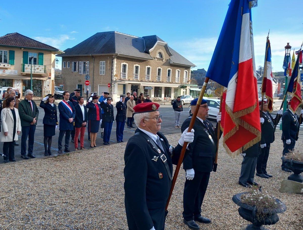 Prefet64's tweet image. #Installation | Prise de fonctions de la nouvelle sous-préfète d’Oloron-Sainte-Marie

👏 Ce lundi 2 mars, a eu lieu la cérémonie de prise de fonctions de Madame Nathalie VITRAT, en qualité de nouvelle sous-préfète d’Oloron-Sainte-Marie. 

À cette occasion, elle a procédé à un