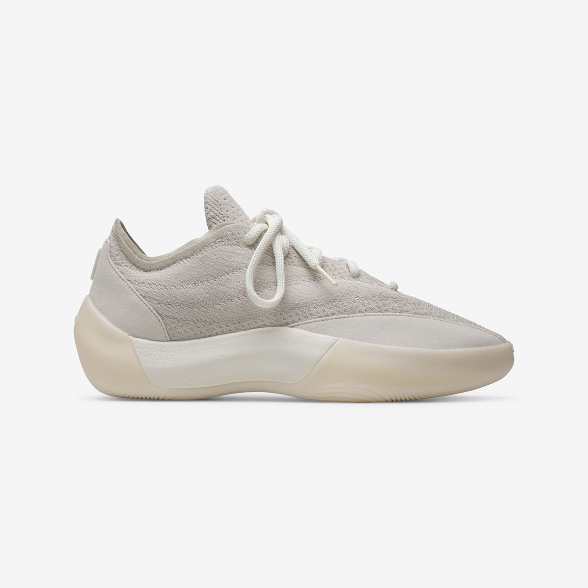 KicksFinder's tweet photo. OFFICIAL IMAGES: adidas Fear of God Athletics III Basketball "Wonder Alumina/Cloud White" 🏀

🗓️ Spring/Summer 2026
📝 KJ5967 (MENS)
💰 N/A
💵COP OR 🚮DROP? https://t.co/7adIak5nn0