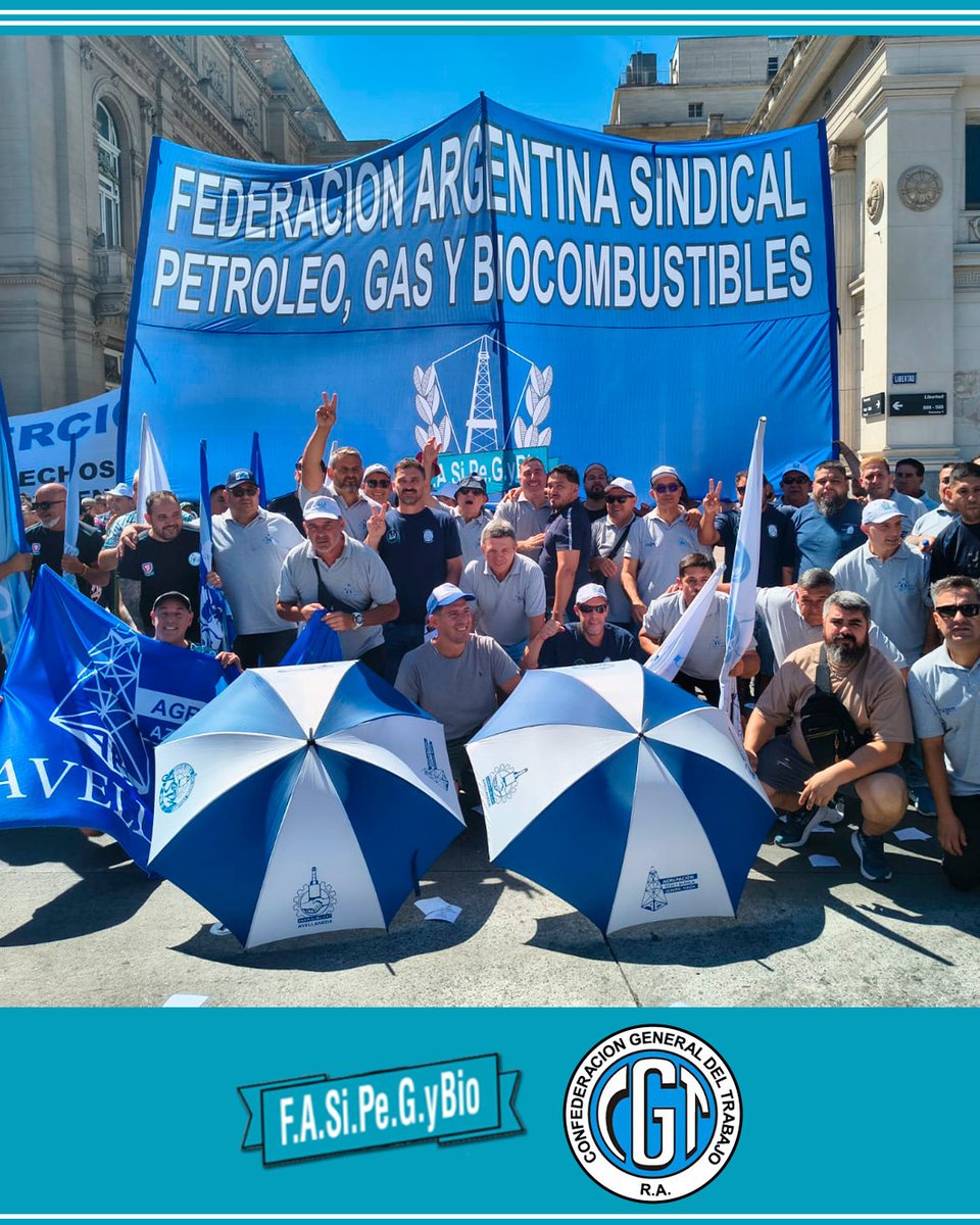 PetroGasBio's tweet photo. ACOMPAÑAMOS LA PRESENTACIÓN JUDICIAL DE LA CGT CONTRA LA REFORMA LABORAL

Participamos de la movilización realizada frente a los Tribunales, acompañando la presentación judicial impulsada por @cgtoficialok para pedir la declaración de inconstitucionalidad de la reforma laboral. https://t.co/APQw2dhPcD