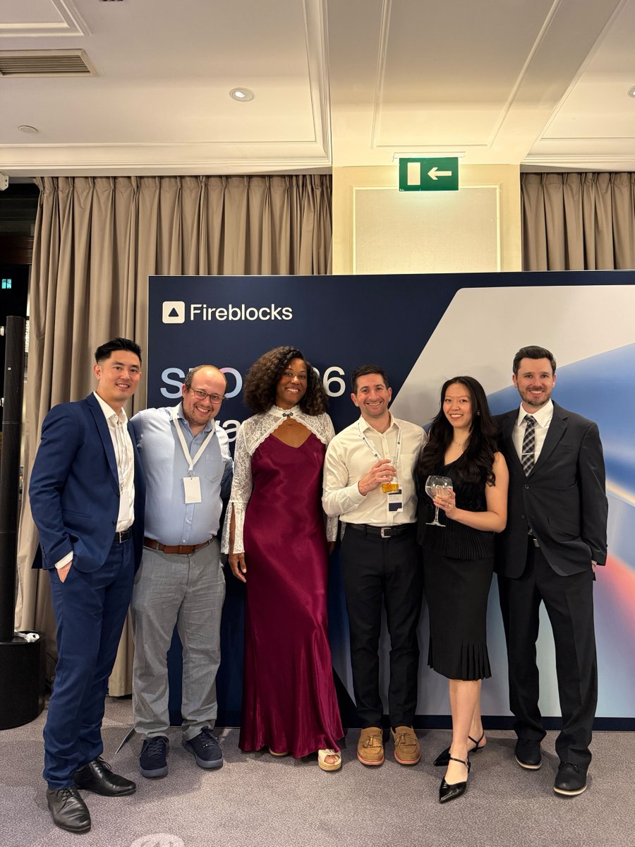 dynamic_xyz's tweet photo. 2,400+ customers. One team.

Last week, @dynamic_xyz, @FireblocksHQ, and @TresDotFinance came together at our sales kick off - more fired up than ever to help businesses win in crypto.

Two kinds of companies win in this market:

The crypto-native builders who know that down cycles are when you take share.

And the fintechs, PSPs, and platforms moving on the crypto demand their customers have been signaling.

Together, the Fireblocks family covers the full stack: wallet infrastructure, custody, treasury, compliance, and reconciliation.

Everything you need to launch, scale, and grow a digital asset business without starting from scratch.

The window to build is open 💪