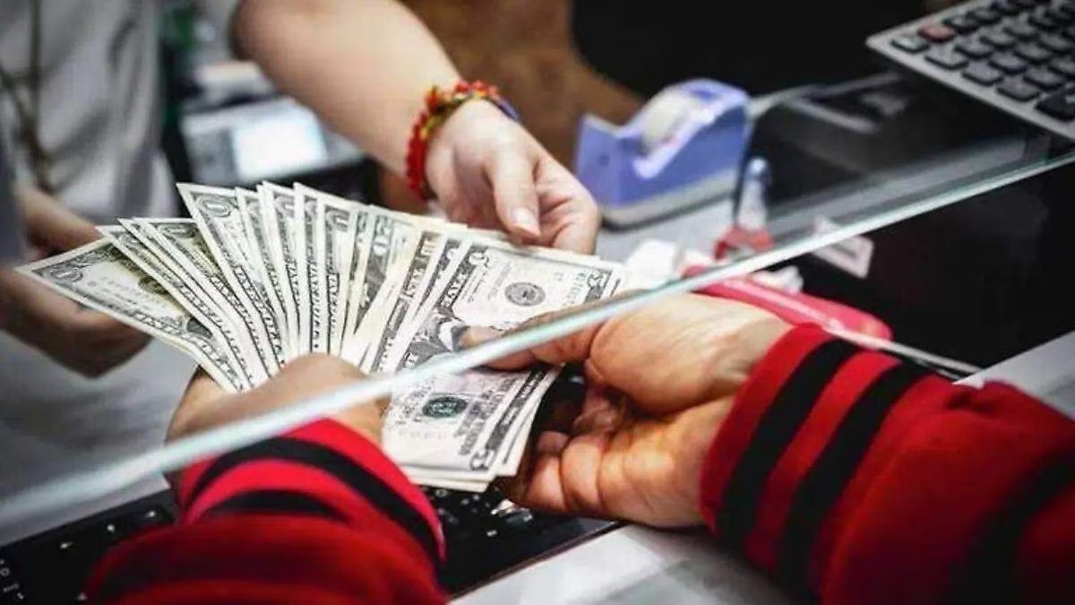 CMXNoticias's tweet image. #NACIONAL 

Remesas repuntan en enero, pero registran caída anual de 1.4%: reporta Banxico

cmxnoticias.mx/remesas-repunt…

@Banxico #Remesas