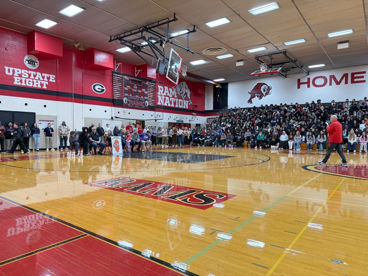 Glenbard East tweet media