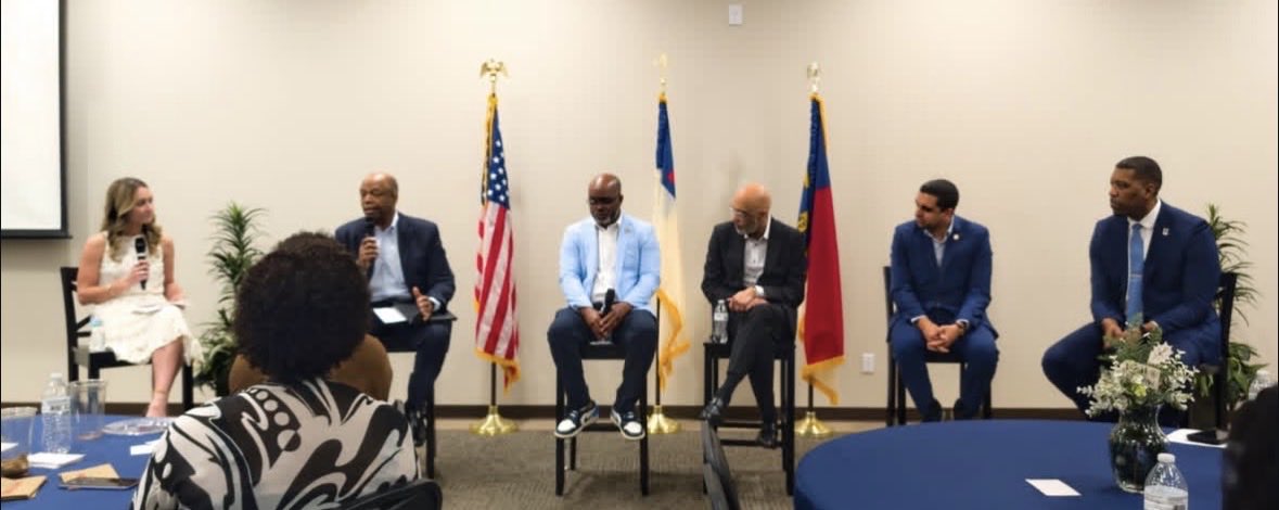 MrRDPierce's tweet photo. Supporting NC Supreme Court Senior Associate Justice @Anita_Earls Saturday before joining @NCDemParty Chair @abreezeclayton , Senate District 11 candidate @jdgailliard , @pittmanfornc &amp; @LeoForDurham for Sunday’s Building Bridges Fireside Chat. #ncdemocrats #ncpol #buildblue https://t.co/25QcfjcO06