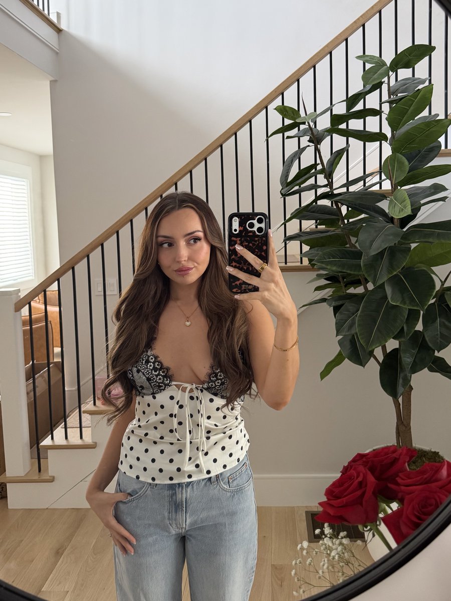 Julia Raleigh tweet media