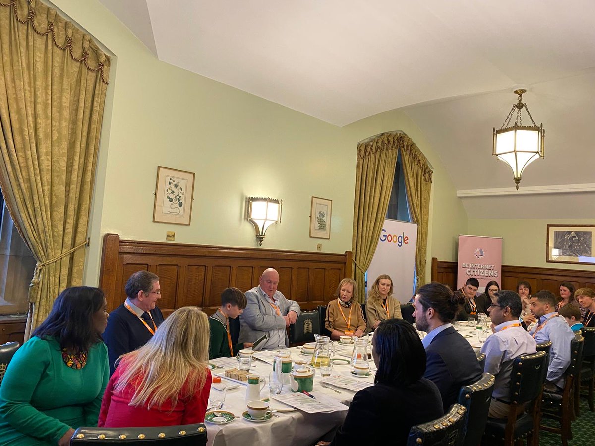 Dr Tom Crawford tweet media