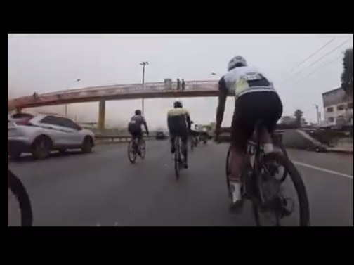 Asimismo, instamos a la comunidad a no exponer sus vidas en carreras informales sin garantías de seguridad. Un error jamás da derecho a otro a arrollarte.
Pronto publicaremos un análisis legal detallado para combatir la desinformación del caso. #JusticiaParaAlexis (2/2)