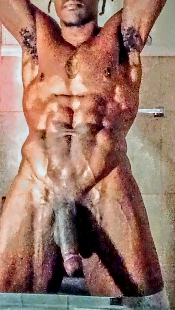 ReignmanFr's tweet photo. @last_peach #young #ebony #cock https://t.co/X1Hd2eLBPg