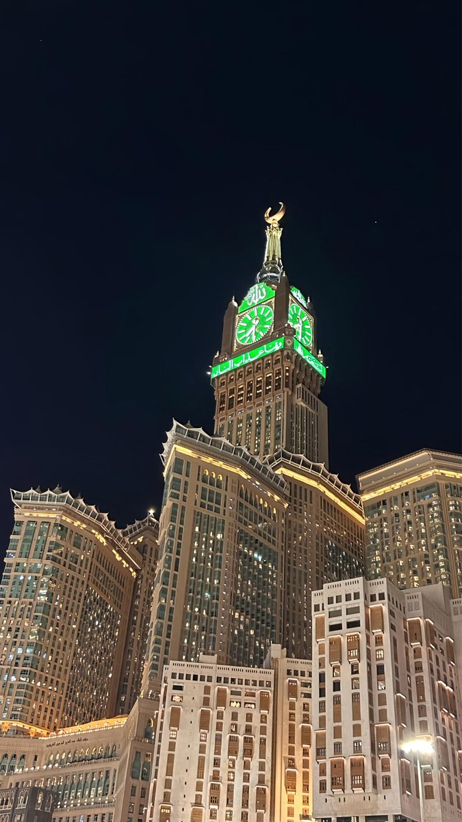 𓆩 𓆪 tweet media