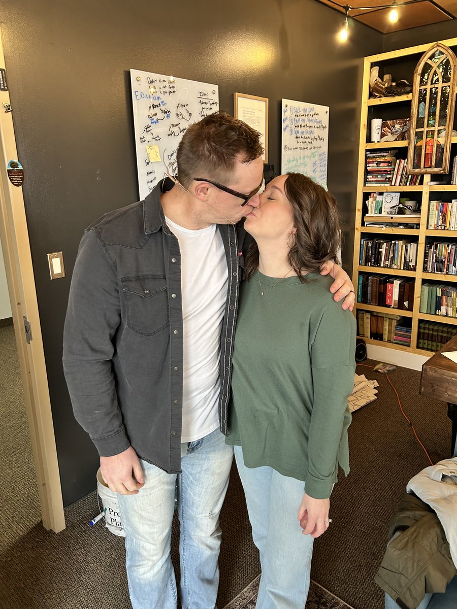 FIRSTchampaign's tweet photo. Watching our lead pastor and his wife be real, vulnerable, and honest on stage together? That was church. So grateful for them and for every single person brave enough to submit a question. 💛
https://t.co/7I6EEIk91L. 👆
#FromThisDayForward #MarriageSeries #RealTalk #ChurchFamily https://t.co/gjnBTjGvu5