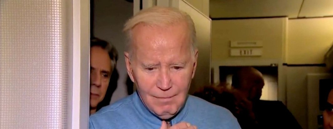 DebiThurmond's tweet photo. Wow... another wild crazy conspiracy theory confirmed 

Now, let's do this one

Who played Joe Biden https://t.co/K5WOtpHGfu