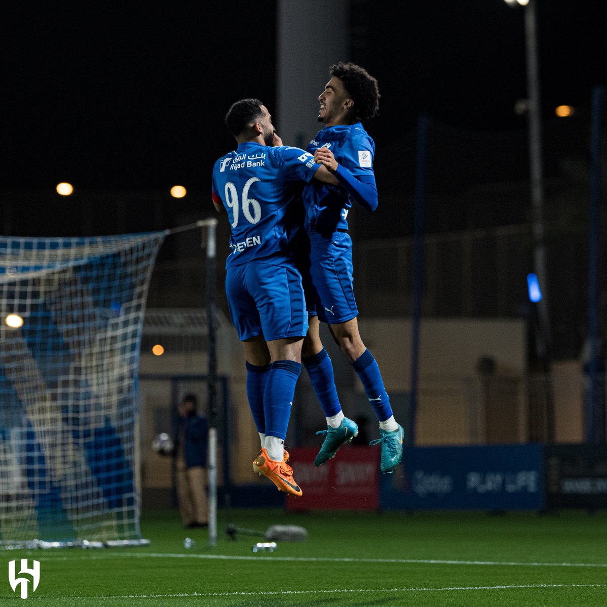 Alhilal_YT's tweet photo. 🔹 "هلال 21" يتغلب على "الأخدود" 🤩👏 https://t.co/nhscLhbBHF