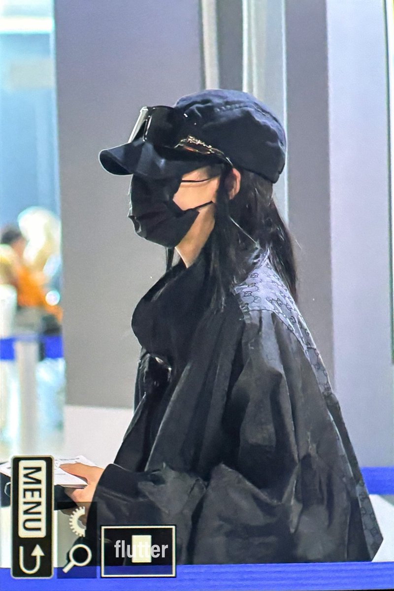 YIZHUO_ID's tweet photo. 260301 #NINGNING at FRA Airport - Germany

© On pict

NINGNING AT GUCCI FW26
#NINGNINGxGucciFW26
#닝닝 #宁宁 #宁艺卓 #ニンニン #에스파 #aesp https://t.co/fNq9Unp2wQ