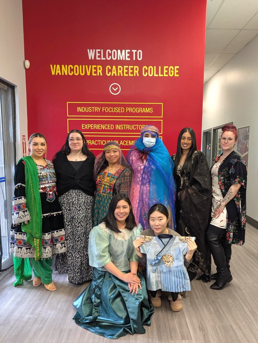 VCareerCollege's tweet image. Culture, community, and future educators 🌎✨
Our ECE students dressed up to represent their cultures during the ECE2150 Social Studies multicultural presentation and potluck.

Thinking about a future in Early Childhood Education? Learn more: bit.ly/4d1Ly6C

#VaCC