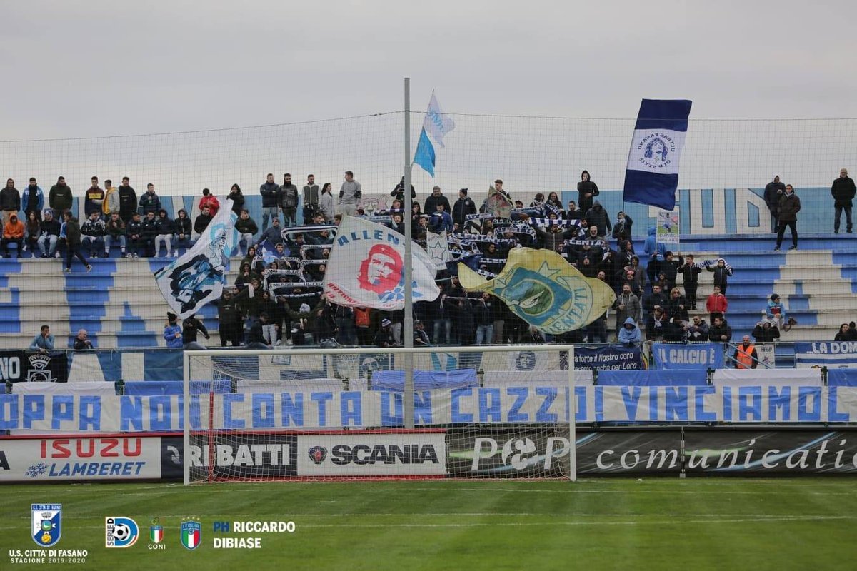ultras_antifaa's tweet image. #Italy - Che Guevara flags in the U.S. Città di Fasano stands.