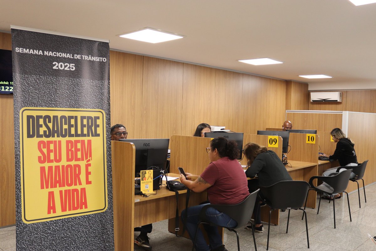 detrandfoficial's tweet image. #DetranDF tem novo horário de atendimento ao público. 🕓🗓️O atendimento ocorre das 8h às 17h, de segunda-feira a sexta-feira.
Veja mais em: detran.df.gov.br/w/detran-df-te…