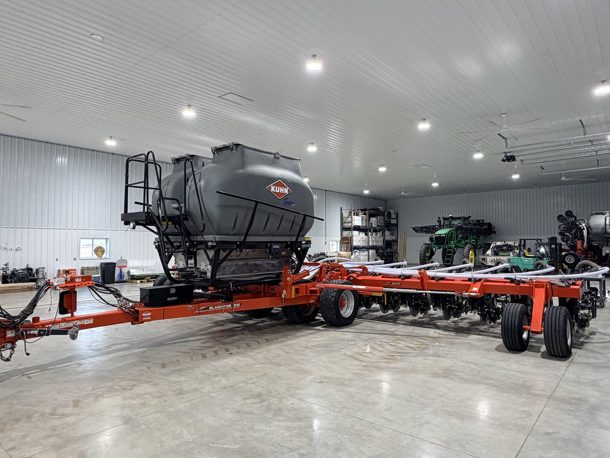 Joey Hanson tweet media