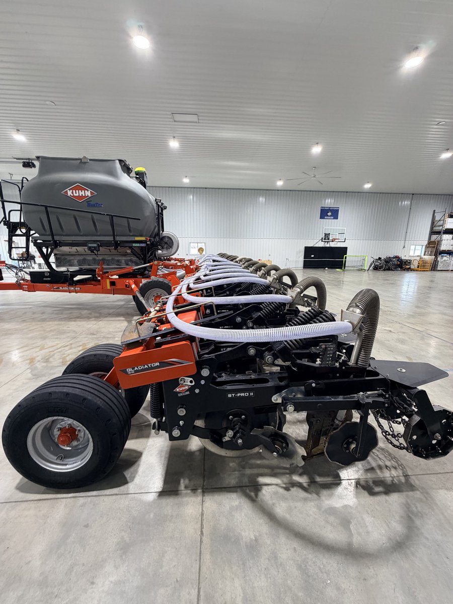 Joey Hanson tweet media