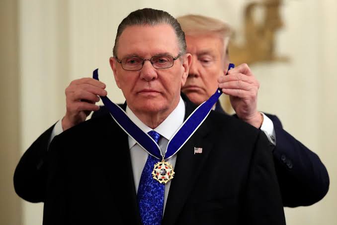 trendingblog247's tweet image. Jack Keane is trending in the United States because retired four-star U.S. Army General Jack Keane, a Fox News senior strategic analyst, drew attention during a heated segment on "The Will Cain Show." 

General Keane forceful responses to host Will Cain’s challenges over the