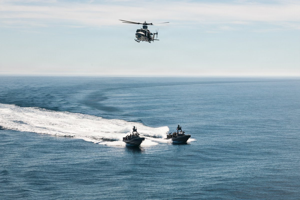 U.S. Marines with the 11th Marine Expeditionary Unit conduct a visit, board, search, and seizure exercise in the Pacific Ocean, strengthening maritime readiness.

📍 #PacificOcean
📸 Lance Cpl. Luke Rodriguez
#Readiness #Marines #IndoPacific