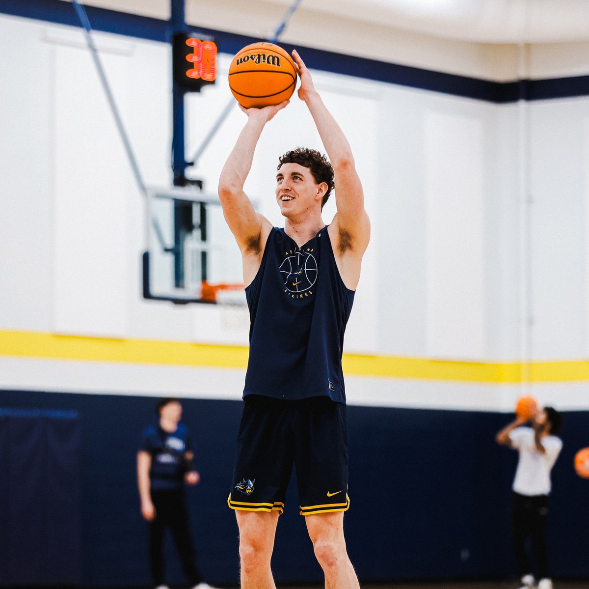 Augustana University Men's Basketball tweet media