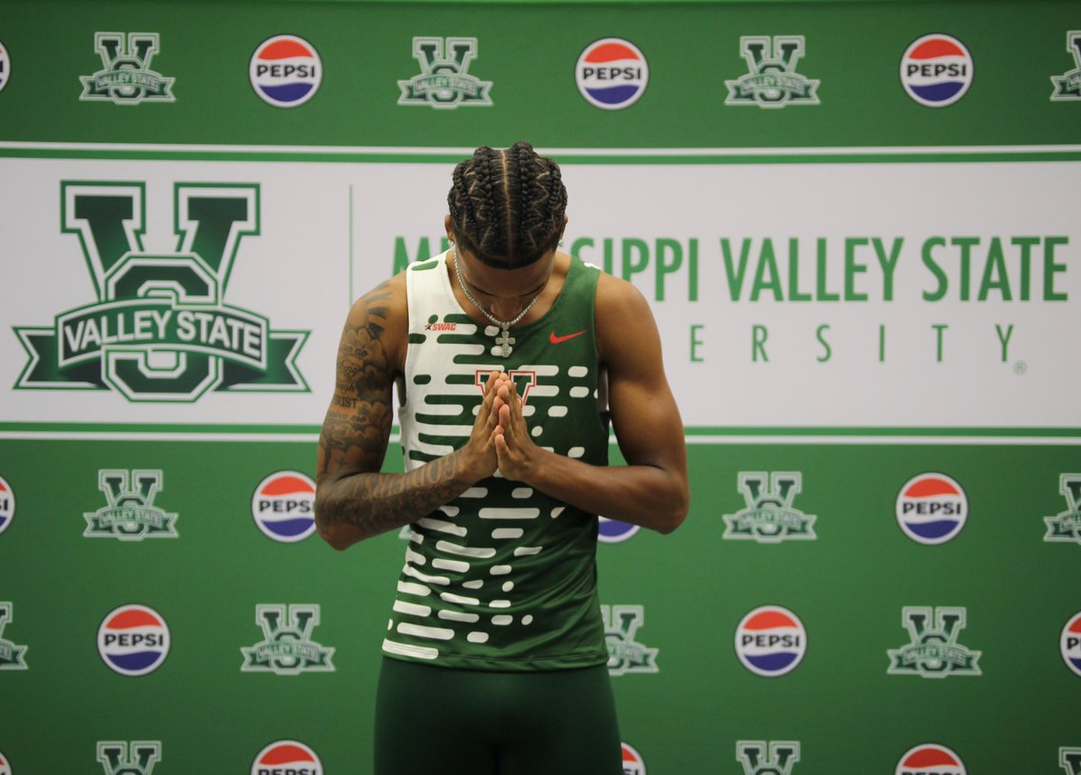 kevodtm's tweet photo. After a great visit and conversation with Coach Snapp I am blessed to receive an offer from MVSU! AG2G!
@ValleyStateTFXC @CvilleTrackXC https://t.co/3pQoQZJVcy