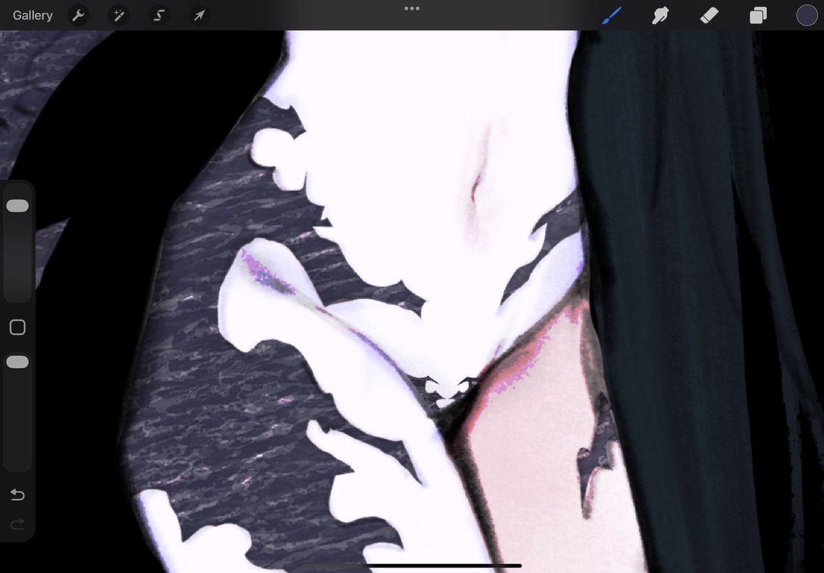 im drawing my femra rn and the idea of a scale bush is very dear to me