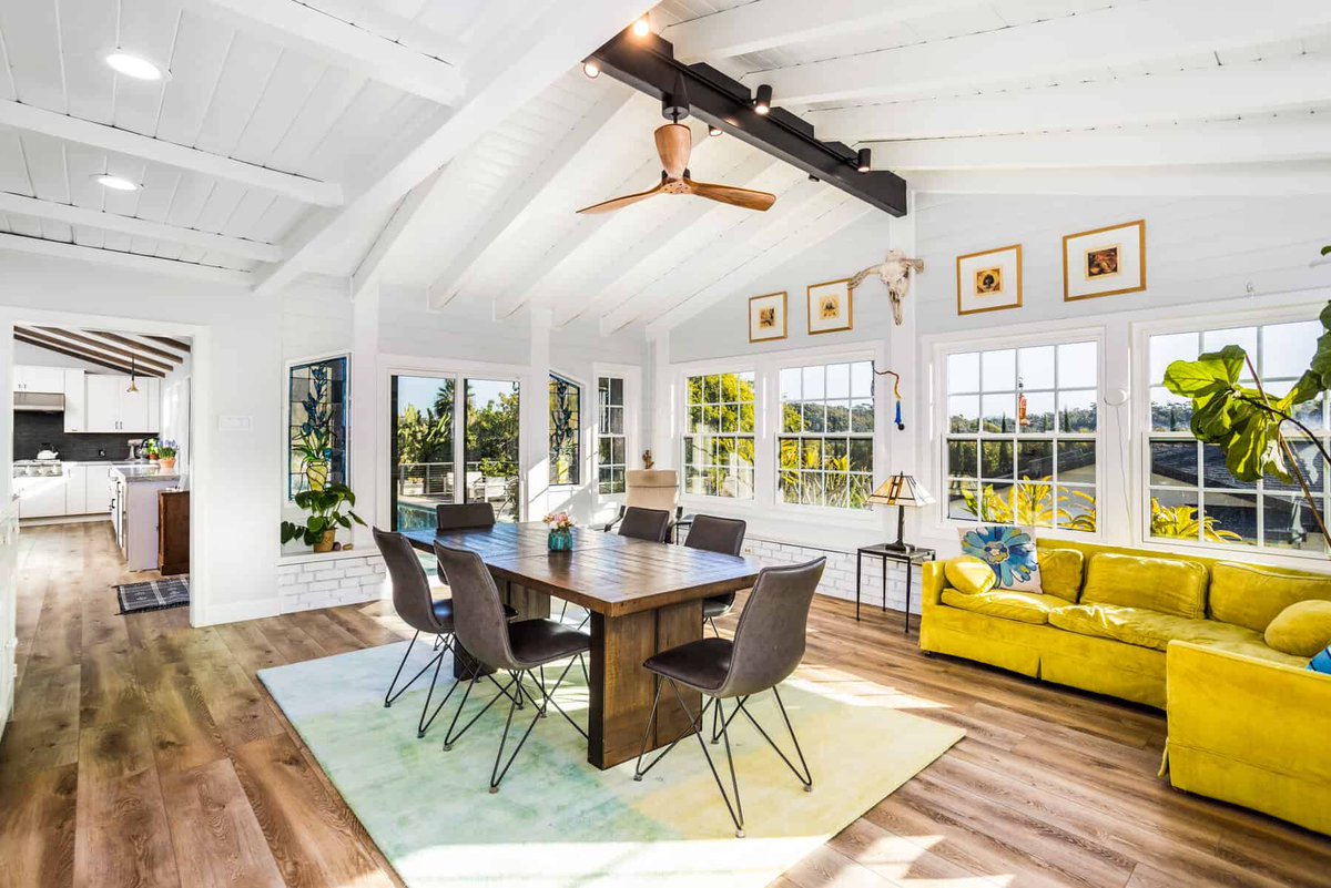 DustinMPeyser's tweet image. 28 Interior Design Tips to Make Your Home Feel Effortless—and Market-Ready dlvr.it/TRFZg4 👉 Reveal Your ROI bit.ly/MyHomeAI 👈 #InteriorDesign #HomeDecor #DesignTips #HomeStyling #RealEstate