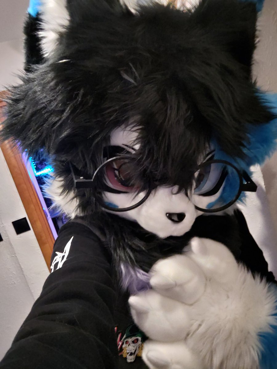 Tezzy_Yashiro's tweet photo. I turned into a bad fox X3 https://t.co/X0BCuI0Euj