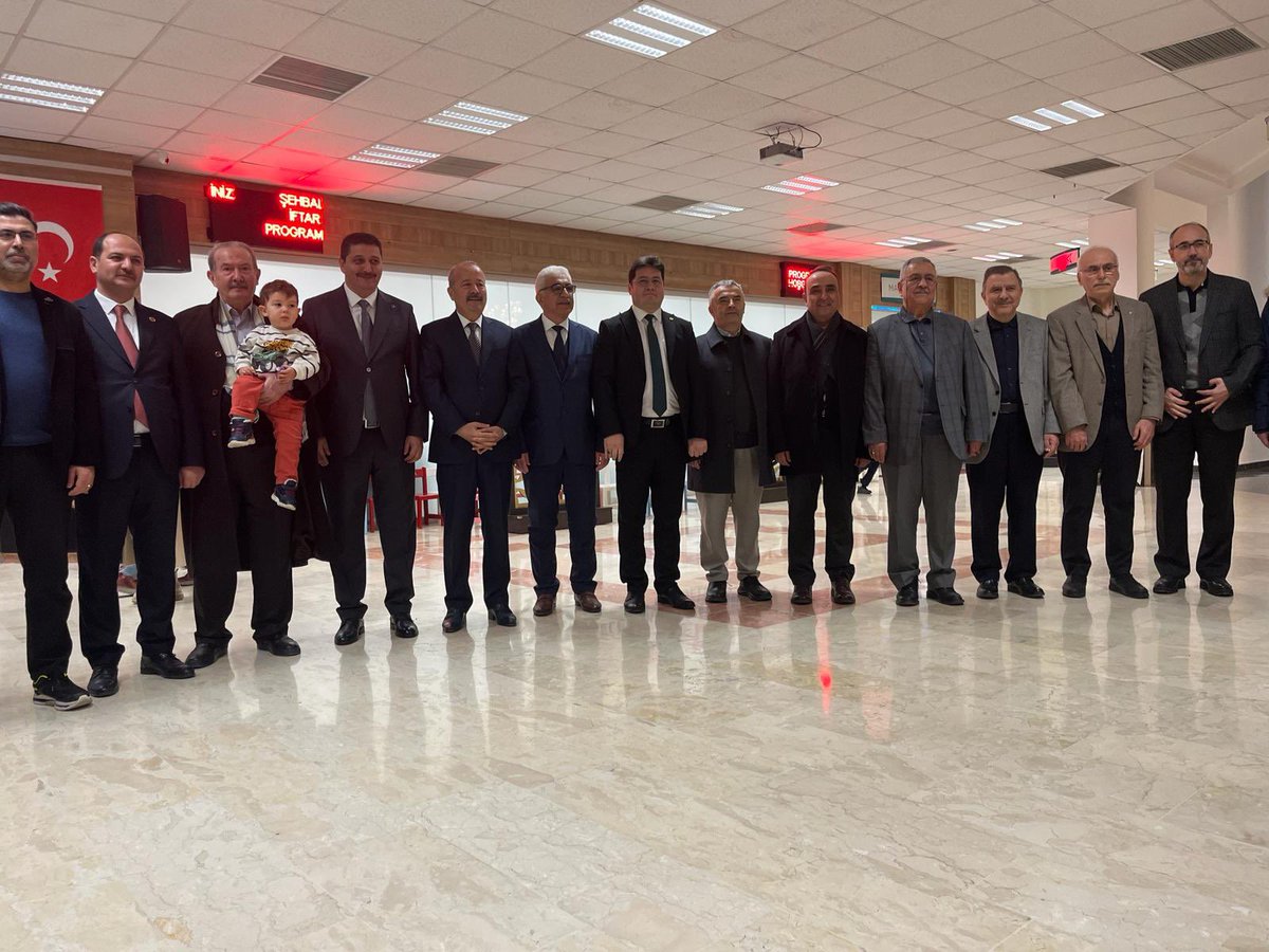 HasanDOGRUYOL's tweet photo. Ankara’da Gönüller Bir Oldu: BOL-DAV’ın 37. İftarında Birlik ve Kardeşlik Mesajı
Ankara, bu yıl da anlamlı ve bereketli bir buluşmaya ev sahipliği yaptı. BOL-DAV Bolvadinliler Dayanışma Vakfı tarafından düzenlenen 37. Geleneksel İftar Program gerçekleştirildi. https://t.co/56uQKiZqN5