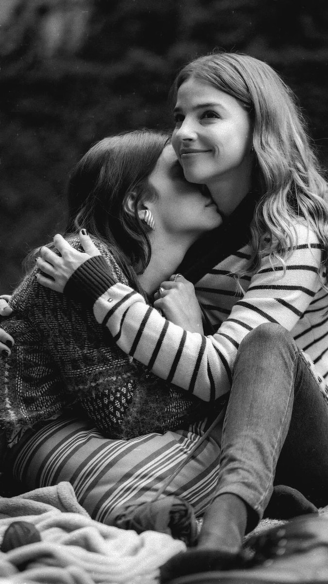 Lesbocine tweet media