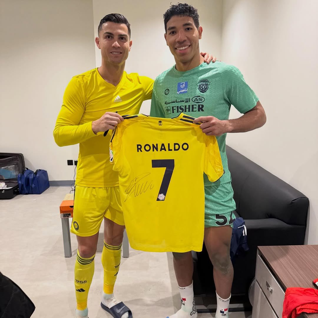 𝐋𝐞𝐨𝐧𝐚𝐫𝐝𝐨 𝐀𝐠𝐮𝐢𝐥𝐚𝐫 tweet media