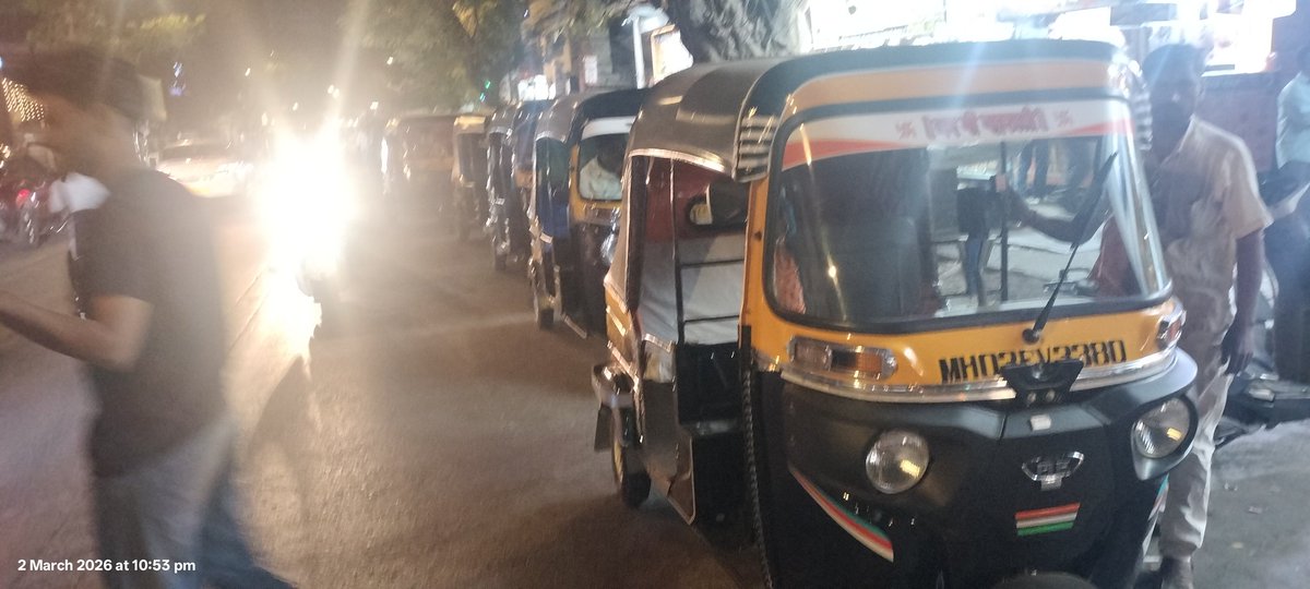 Denying passengers outside Chembur Railway Station east