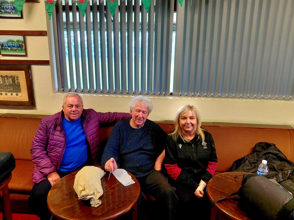 Faye Davies tweet media