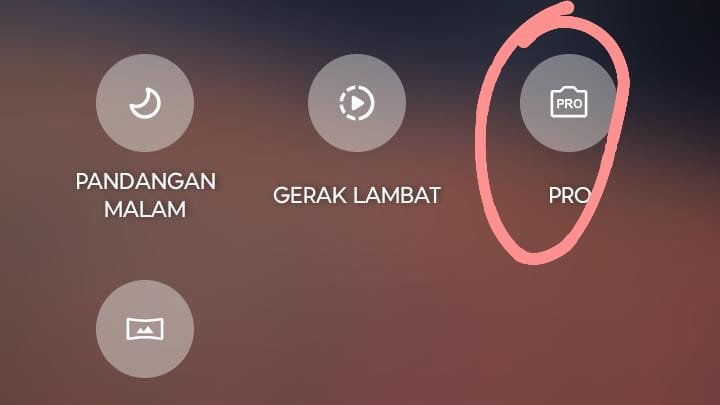 TRIK MEMOTRET GERHANA BULAN TOTAL 3 MARET 2026

Trik ini untuk fase puncak gerhana ya... atau fase totalitas atau saat Bulan gelap memerah sekitar jam18.33 WIB / 19.33 WITA / 20.33 WIT.

Setting ini bukan angka mutlak karena menyesuaikan selera dan brand ponsel

ISO = 800 - 1600