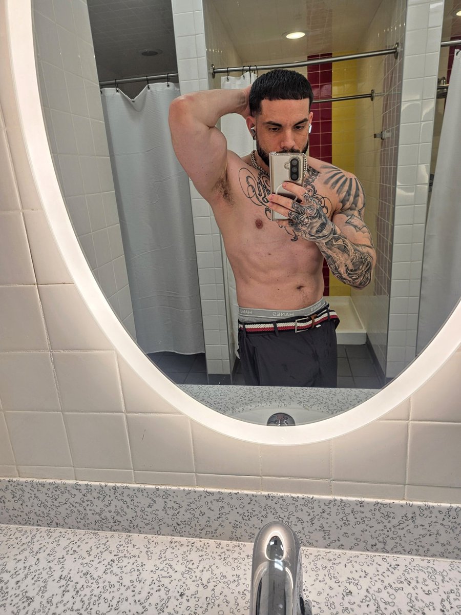 BobbyTheBull_'s tweet photo. Obey. Worship. Send. https://t.co/pZTnVewv4z