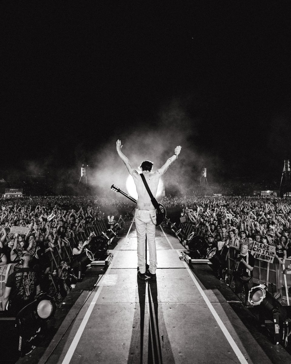 BLUDFEST tweet media