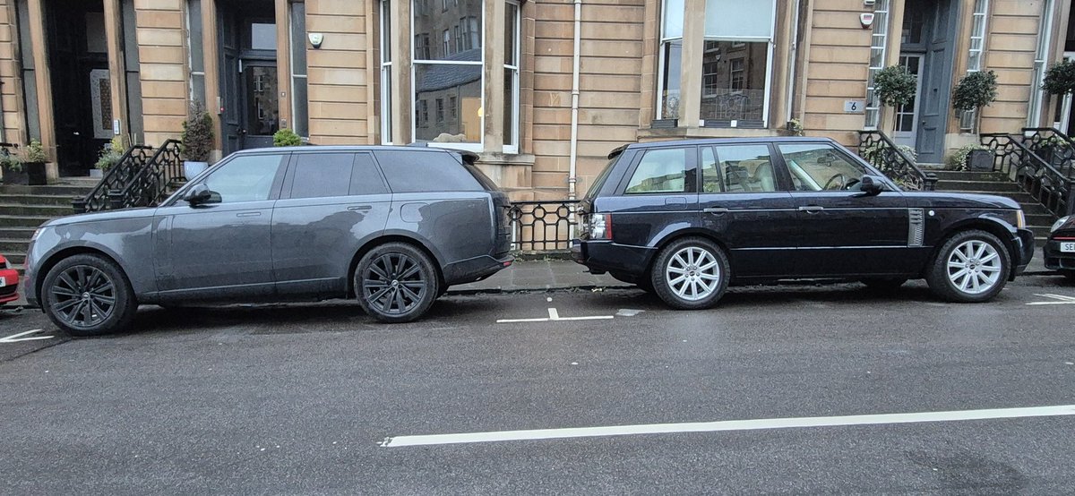 𝚂𝚒 tweet media