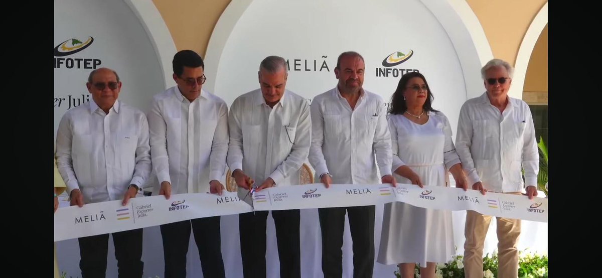 GabrielEscarrer's tweet photo. Super orgulloso de inaugurar hoy, en presencia del Presidente de la República Dominicana @luisabinader , del Ministro de Turismo @DavidColladoM y muchas más Autoridades, amigos y colaboradores, la Escuela Gabriel Escarrer Juliá de Hosteleria y Turismo https://t.co/Ca0rbmggXA