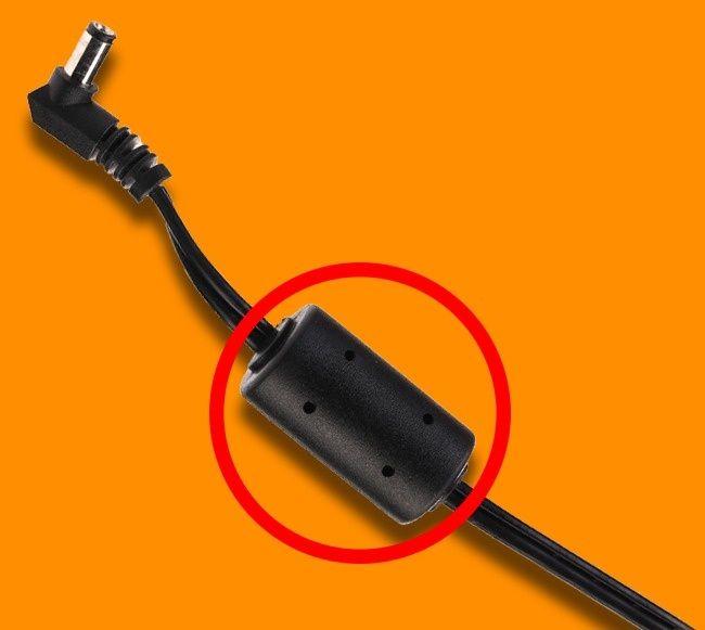 aqib_shirazi's tweet photo. @nalinrajput23 It doesn’t improve charging or anything...It just stops the cable from acting like an antenna that creates or picks up electrical noise (means tiny random signals that ride along wires and can disturb nearby devices...like buzzing in speakers or interference in radios) https://t.co/bmb2rQ61ox