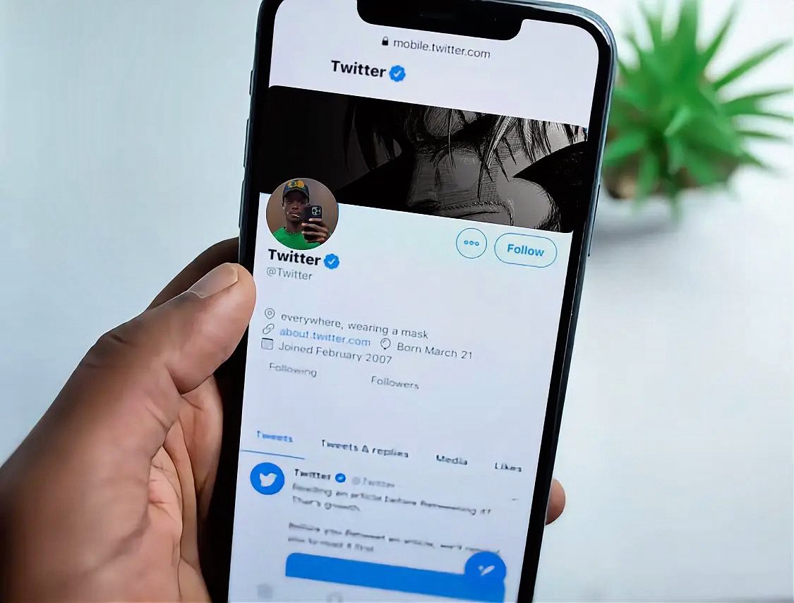 𝑺𝑬𝒀𝑫𝑰𝑵𝑨 tweet media